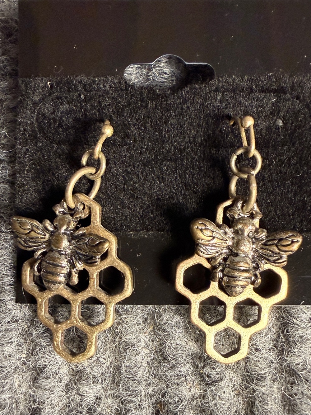 Source Unknown Gold Bee Honeycomb Drop Earrings